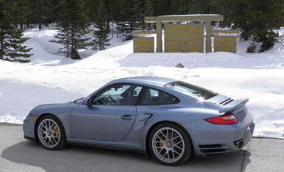 Porsche 911 Turbo S at the Great Divide (click for larger version)
