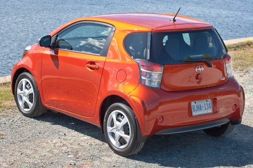 Scion iQ