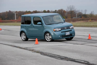 Nissan Cube on Track