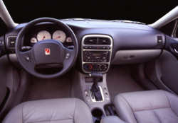 Saturn L200
