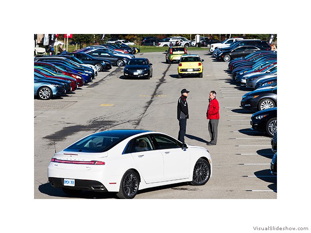 Vehicles are pulled in and out of the parking lot as journalists take part in "real-world" back-to-back testing during the 2014 Canadian Car of the Year Awards "TestFest" event on Monday, October 21, 2013 in Niagara Falls, Ontario. Automotive journalists from across the country evaluate and vote on vehicles to provide results which are relevant to potential car and truck buyers. (Michelle Siu for AJAC)