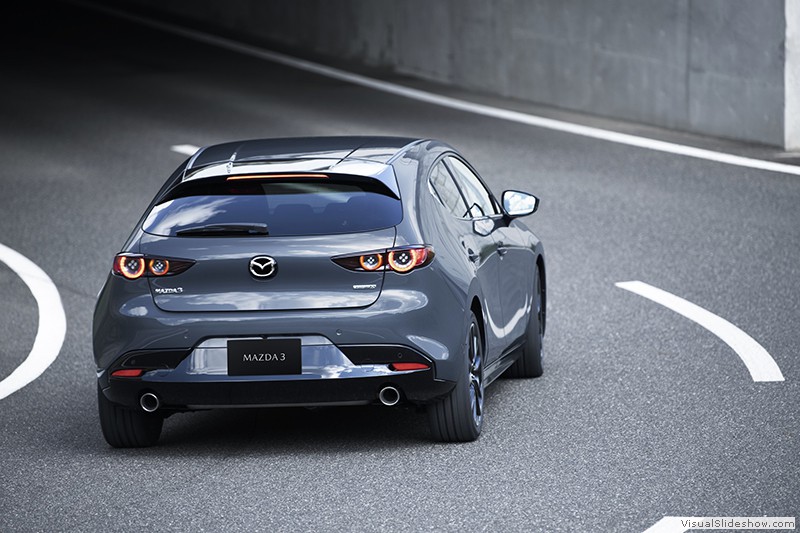 2020-Mazda3-Sport 