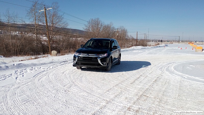 Mitsubishi's Winter Driving Experience