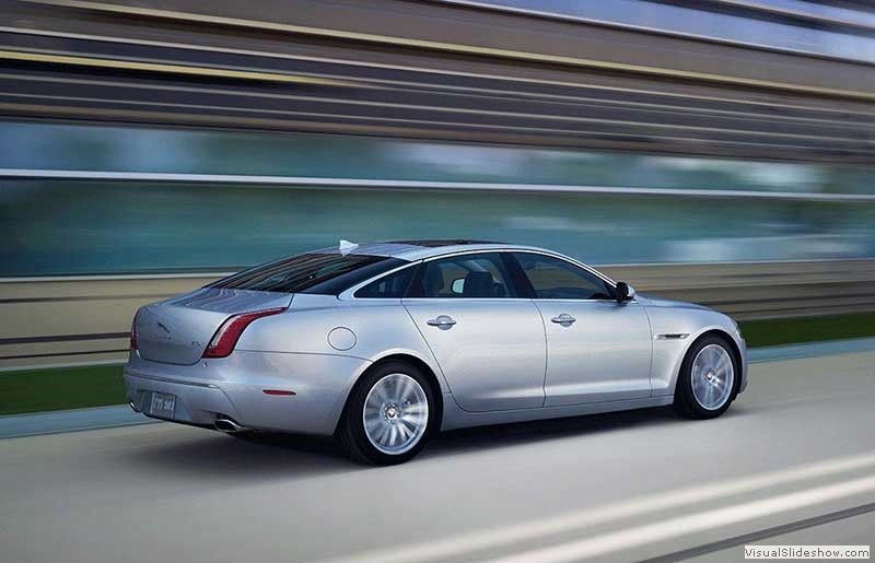 Jaguar XJ L